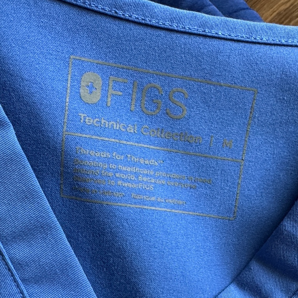 Figs Scrub Set - Picture 2 of 5